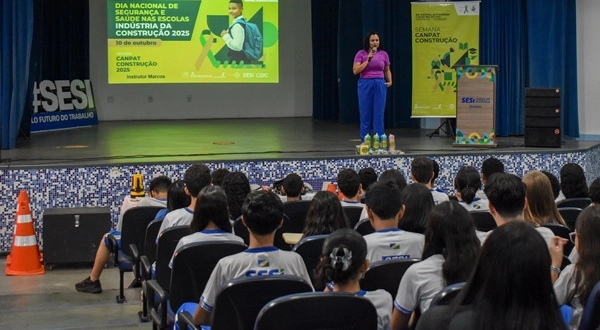 SESI-RR e Sinduscon-RR promovem ação de segurança e saúde no trabalho para estudantes
