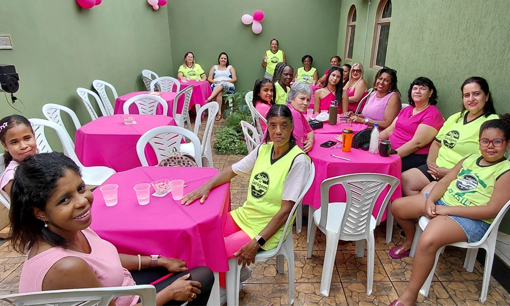Balada de Garagem participa de confraternização para mulheres