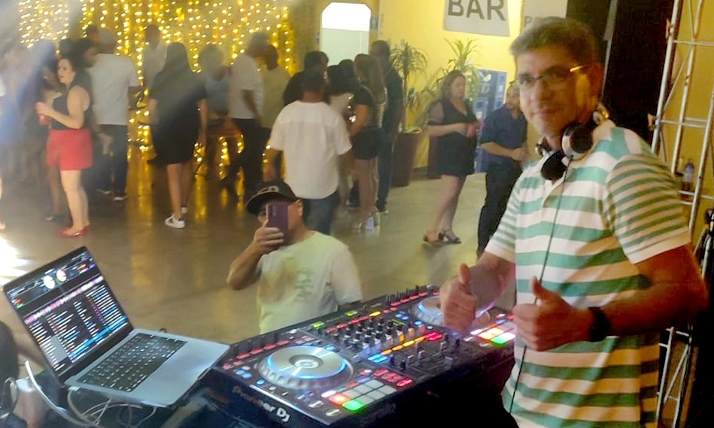 DJ Boby se destaca como residente em principais festas de flashback de Ribeirão Preto