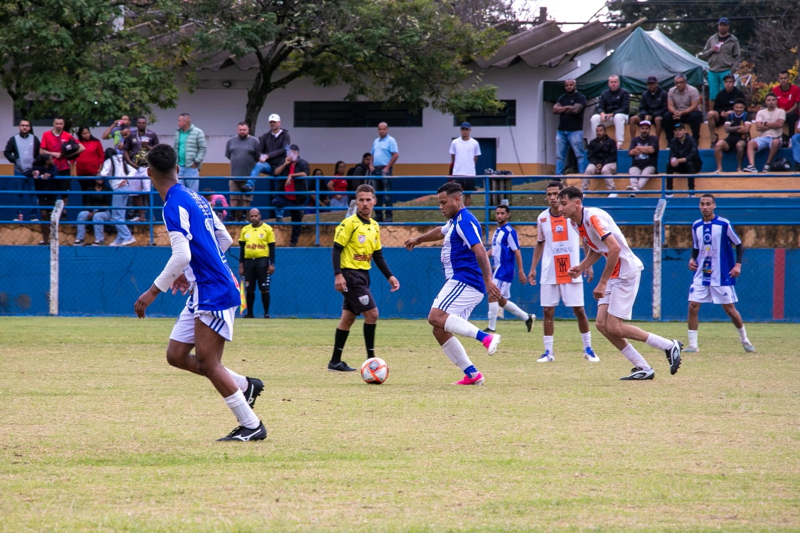 SEMIFINAIS DO AMADORZÃO COMEÇAM NESTA SEXTA NO CAMPO DO AZULÃO