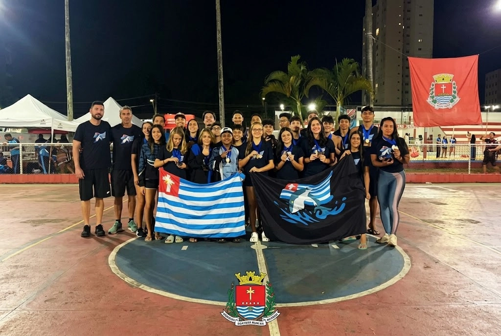 Natação de Ubatuba mergulha em temporada com 48 medalhas no Torneio Regional