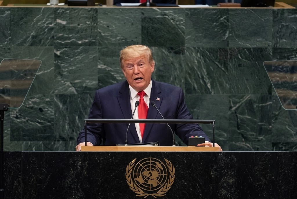 Trump pede isolamento econômico do Irã na ONU, mas prevê acordo após eleições nos EUA