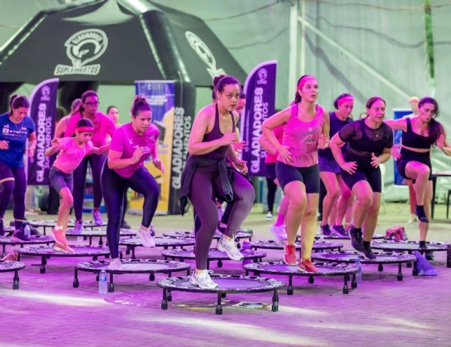 Dança, spinning e cuidado com a saúde reúnem mulheres em São Sebastião