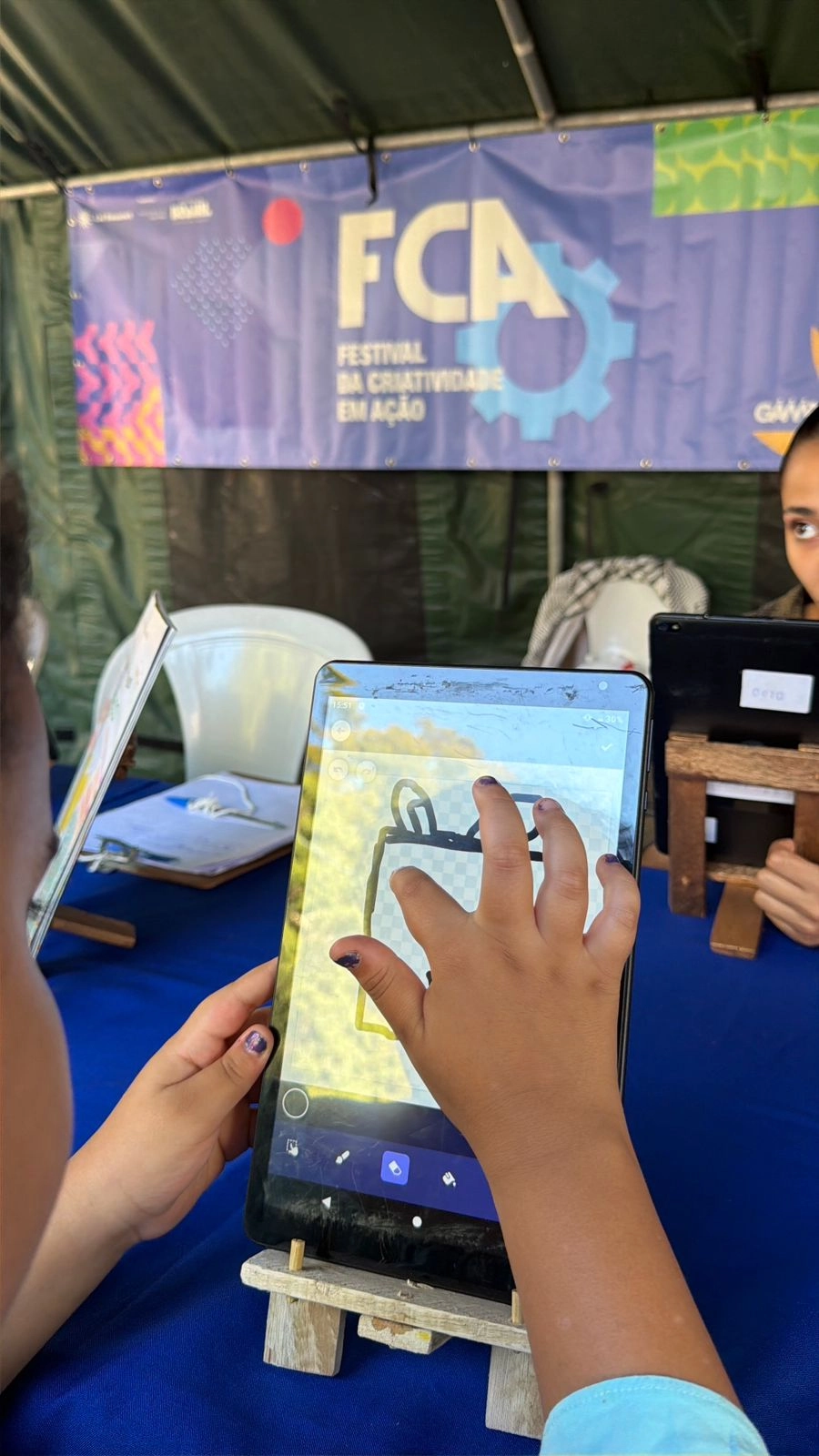 GAMT leva literatura e tecnologia para crianças e adolescentes durante a FLICA 2026
