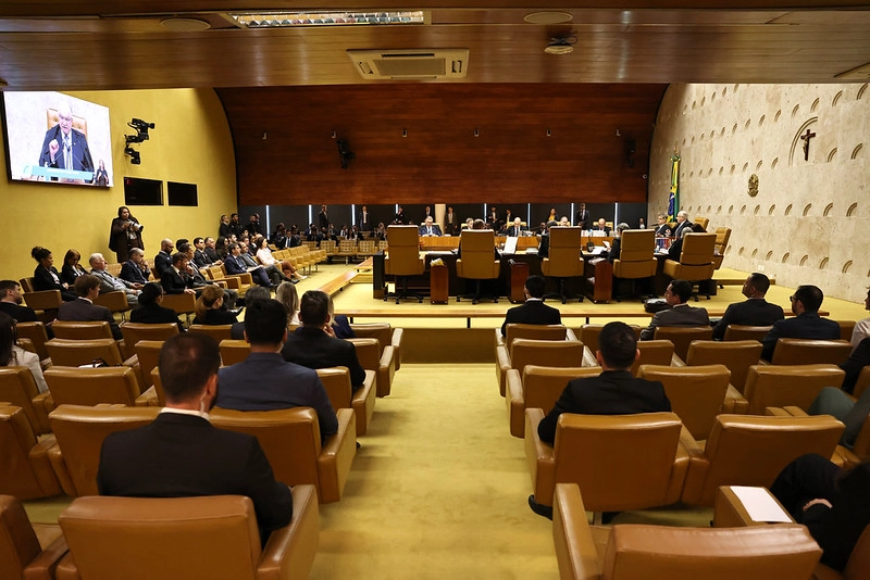 Moraes acusa Mendonça de atuar para grupo que teria tentado dar golpe; ministros batem boca no STF