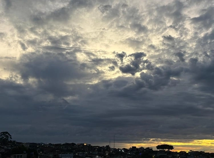 Frente fria traz chuva, vento e queda de temperatura para a RMVale