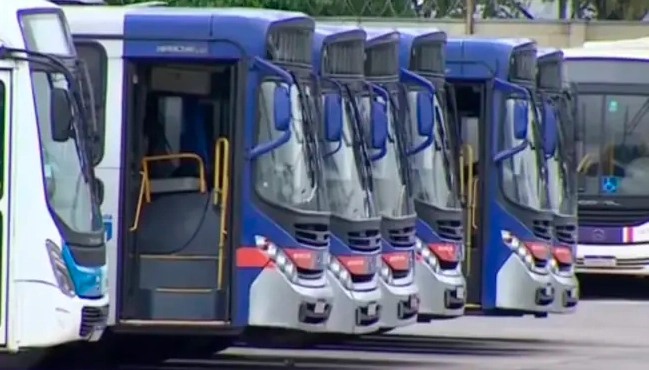 Taubaté amanhece sem ônibus após atraso no pagamento de funcionários