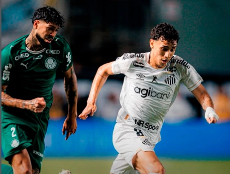 Empate sem gols marca o clássico entre Santos e Palmeiras na Vila Belmiro