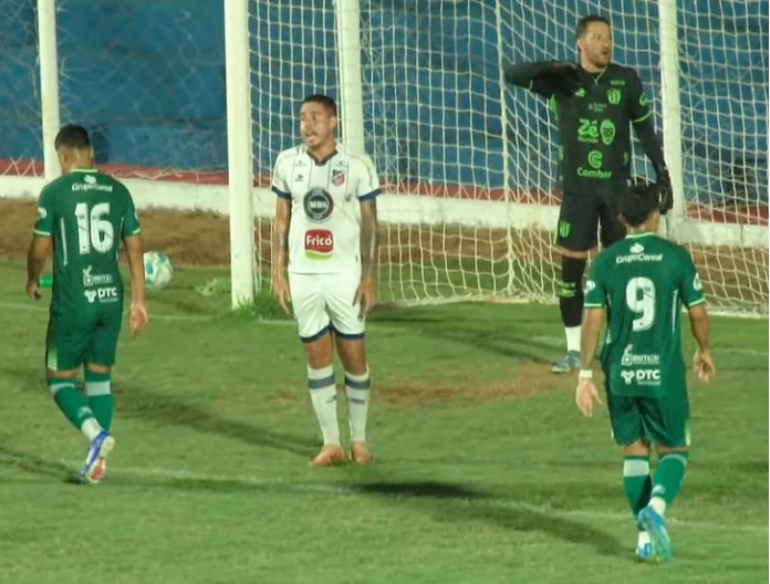 Rio Verde vence Trindade por 2 a 0 na estreia de Luan Carlos